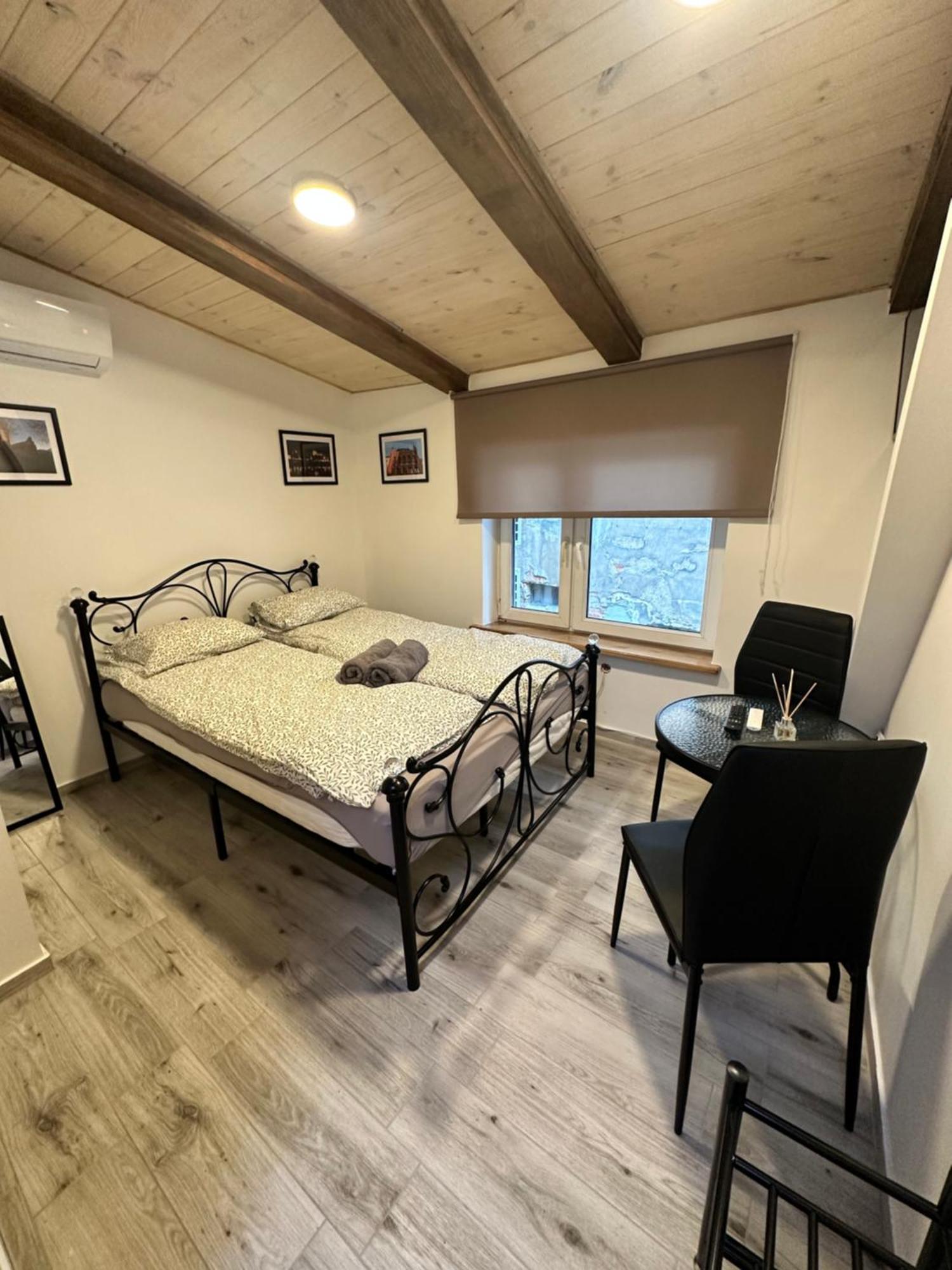 Apartamenty Piernikowy Kacik - Rynek Nowomiejski Z Klimatyzacja Stary Toruń Exterior foto