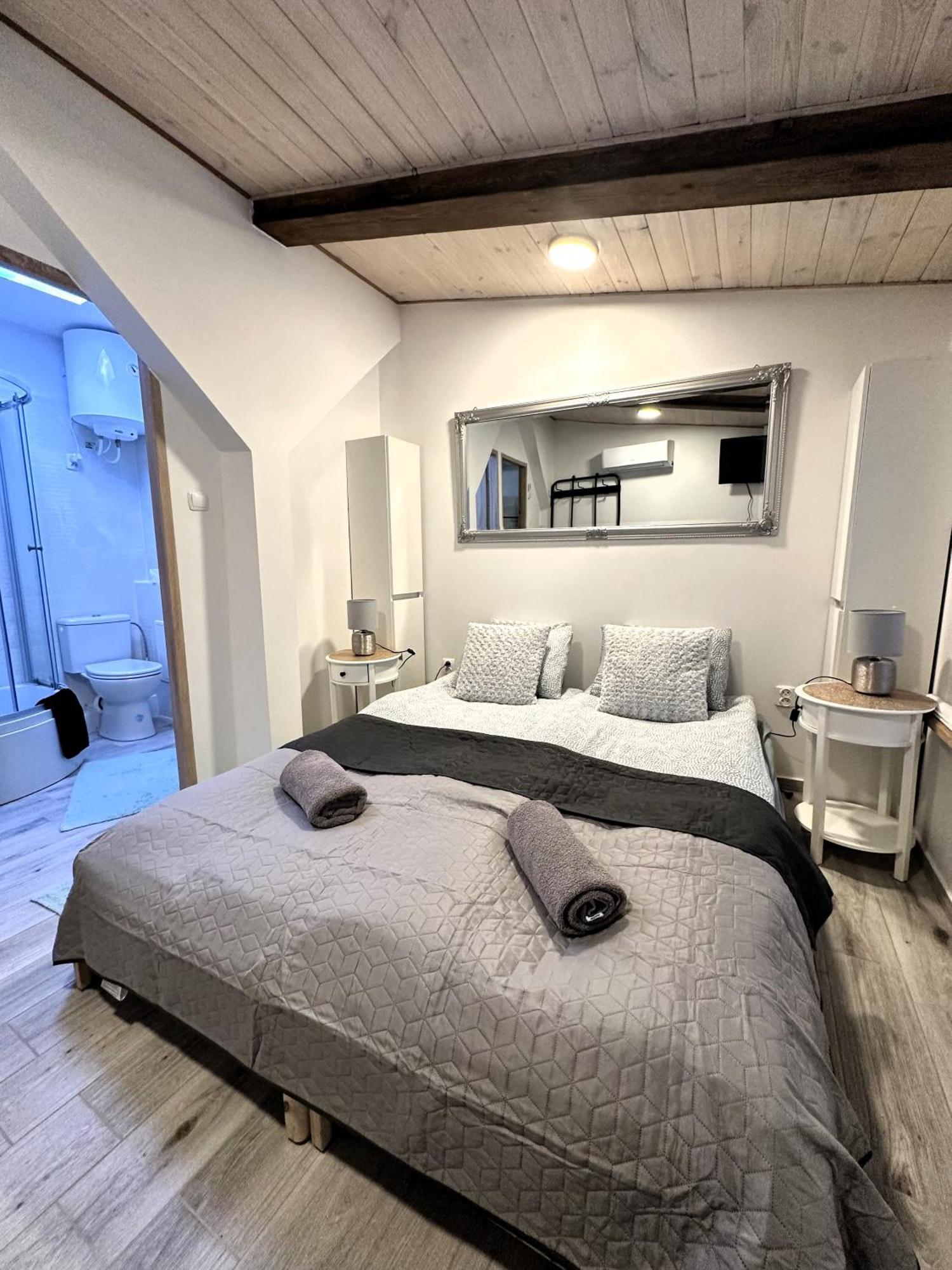 Apartamenty Piernikowy Kacik - Rynek Nowomiejski Z Klimatyzacja Stary Toruń Exterior foto