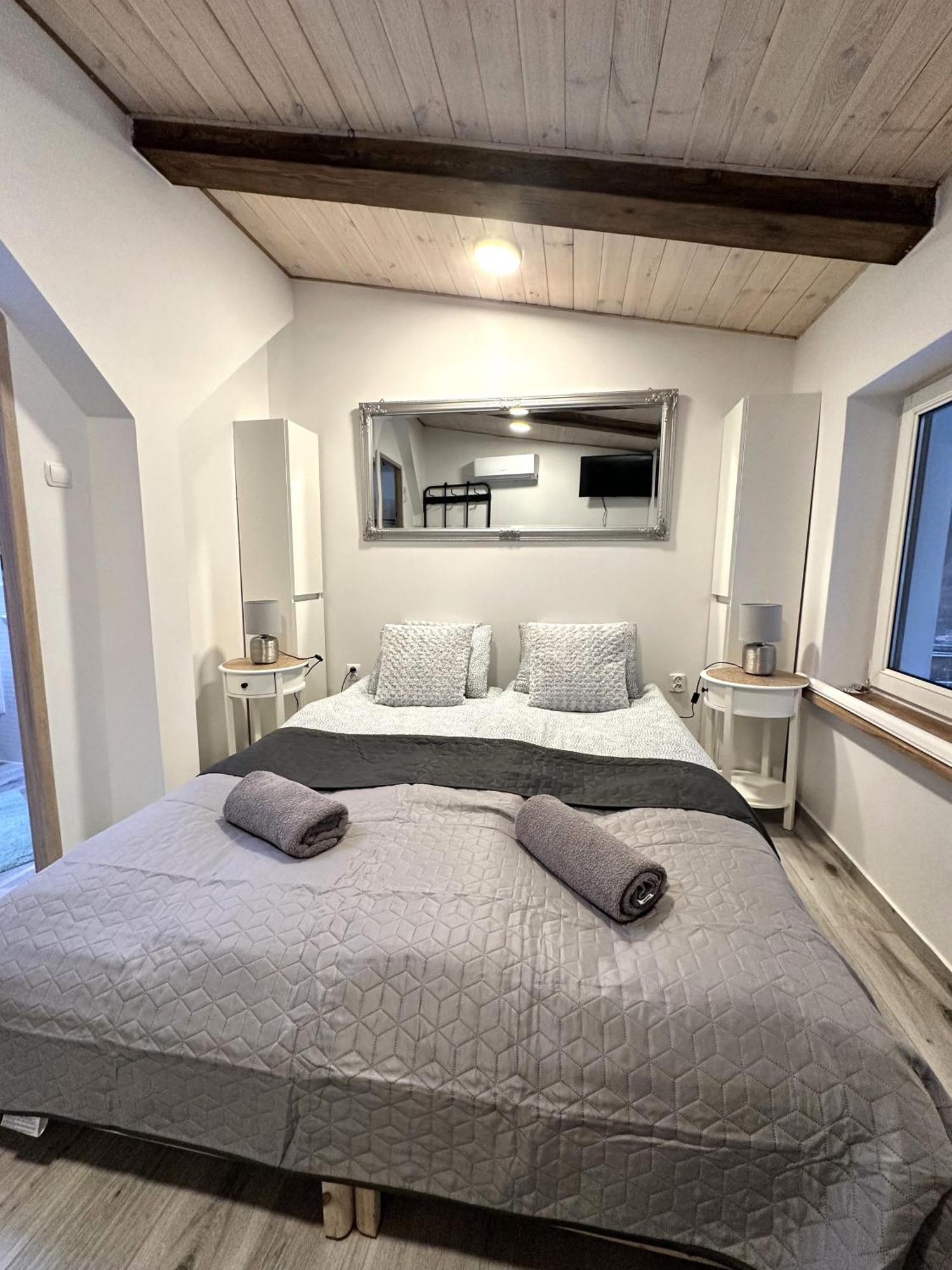 Apartamenty Piernikowy Kacik - Rynek Nowomiejski Z Klimatyzacja Stary Toruń Exterior foto